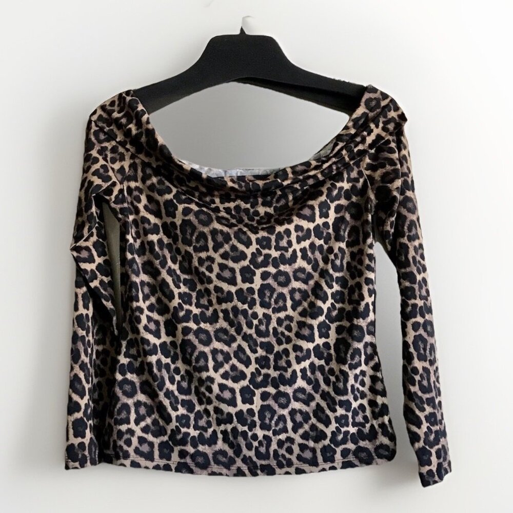 H&M Leopard Animal Print Off the Shoulder Mob Wife Shirt Size Medium